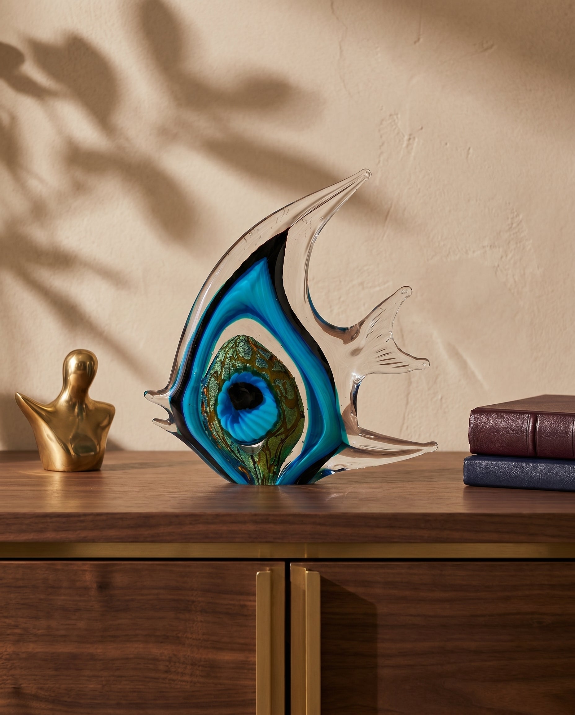 Vynta Crystal Glass Blue Fish Decor